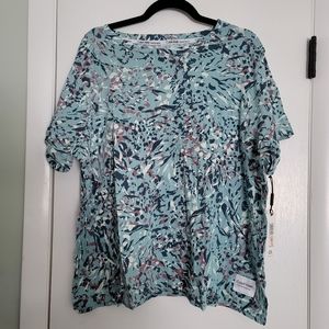 Plus size 2x scoop neck t shirt